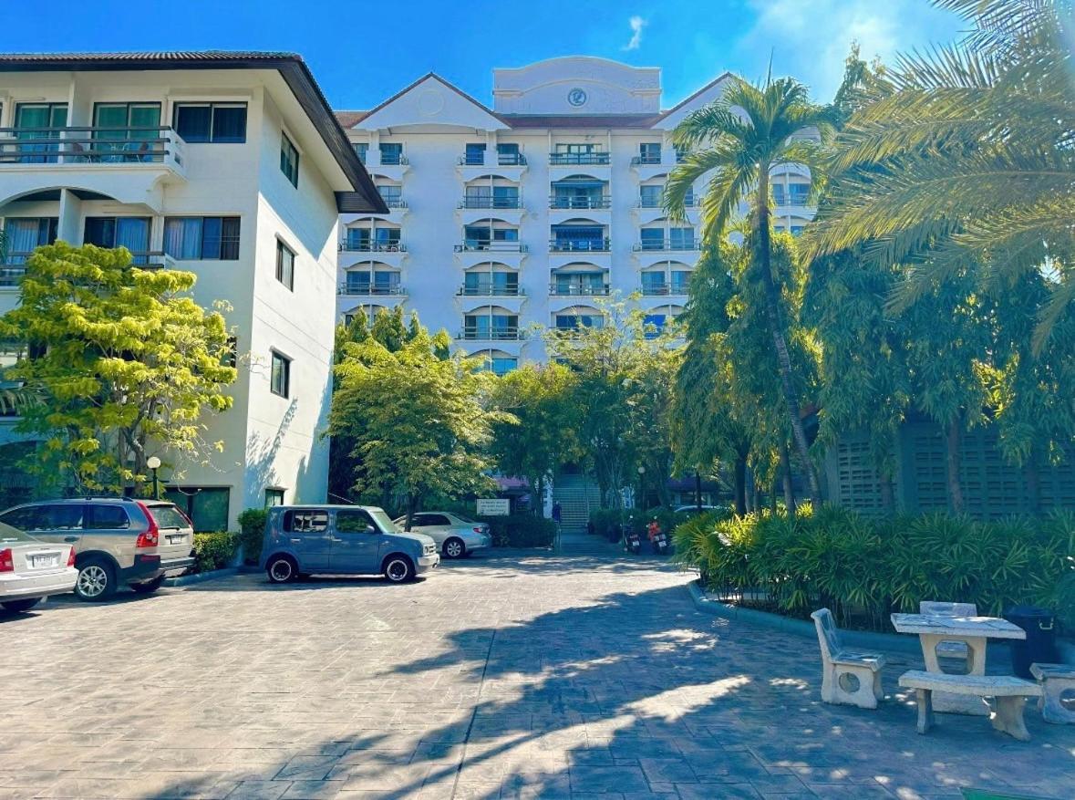 Studio Apartment Diana Estate Condominium パッタヤー エクステリア 写真